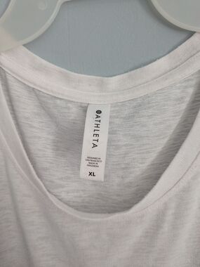 Athleta Women's White Scoop Neck Tank Top XL